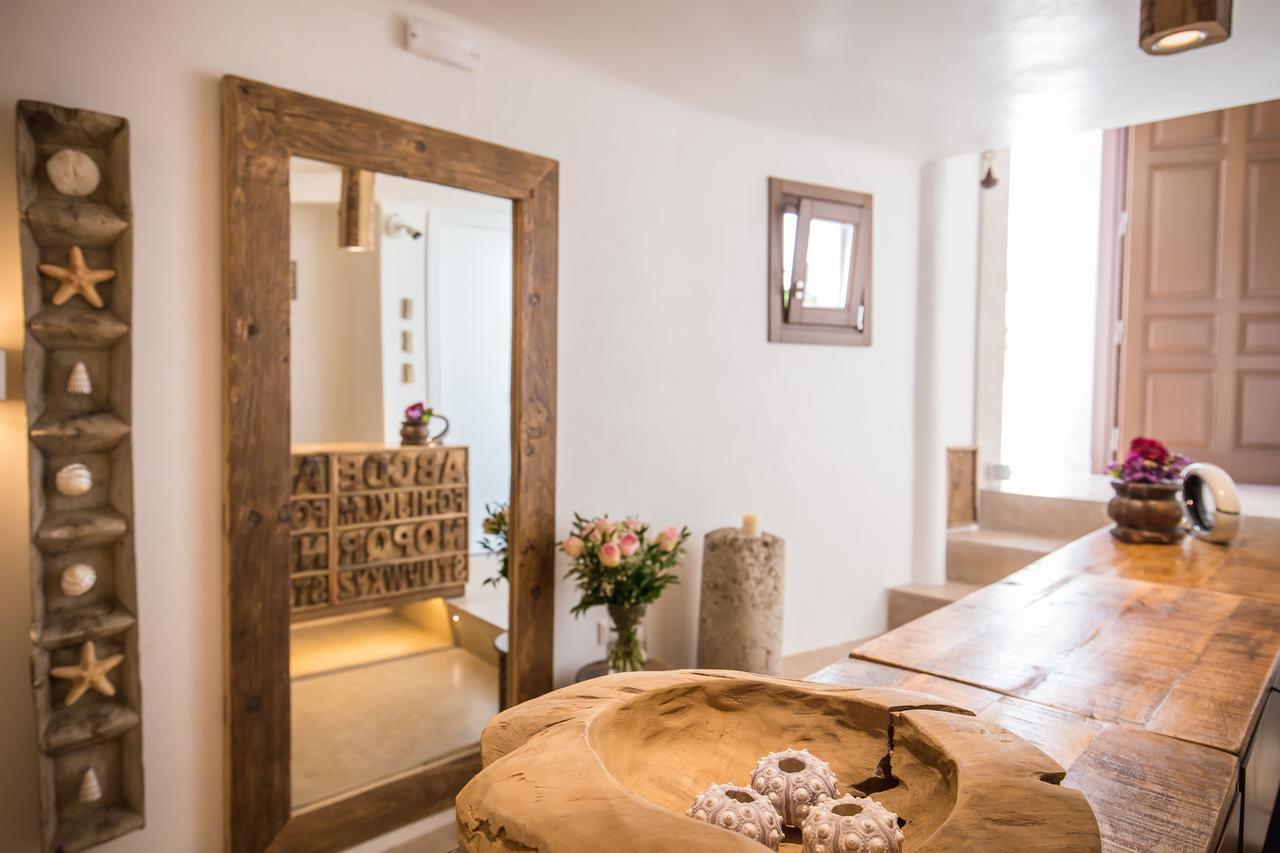 Anagram (adults Only) 2* Mykonos Town